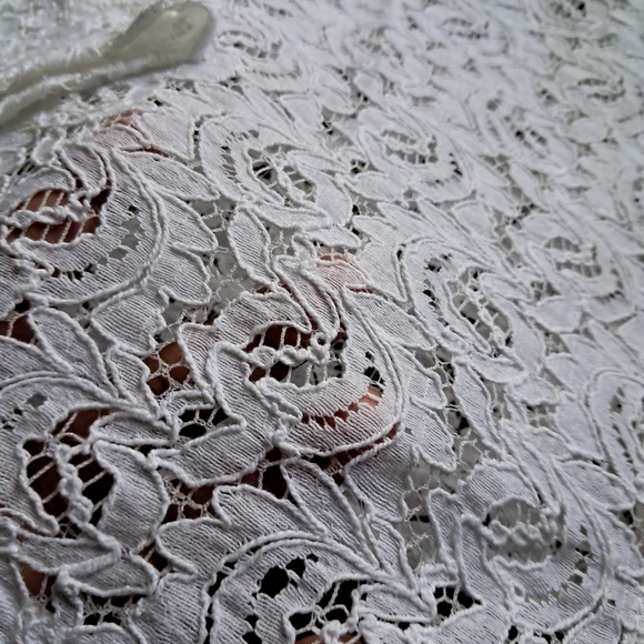Lace Cotton Shrug White - Picture 7 of 7